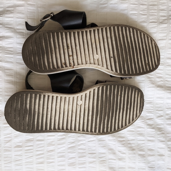 Italian Leather Strappy Platform Sandals - Picture 4 of 5